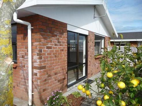 8 Surrey Street, Hawera