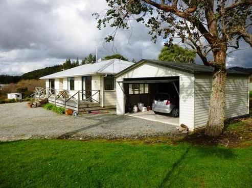 8 Omoto Valley Road, Kaiata