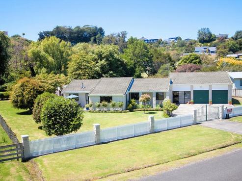 6 Sandcroft Drive, Westmere