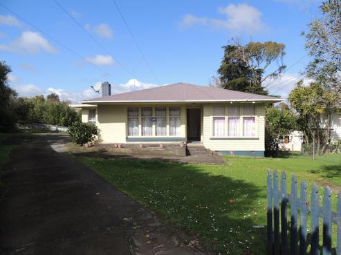 12 Lawrence Place, Otara