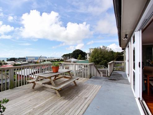8 Weston Street, Moturoa