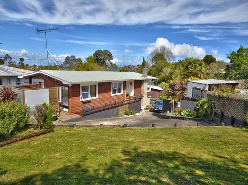 190 Golf Road, Titirangi
