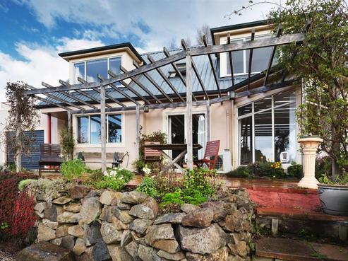 6 Treetop Drive, Portobello