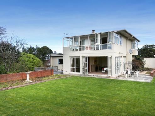 17 Melrose Street, Roslyn
