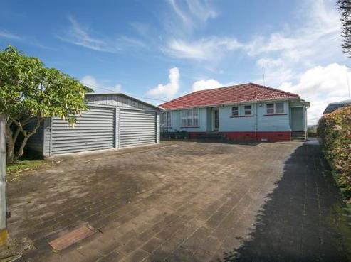 54 Hobsonville Road, West Harbour