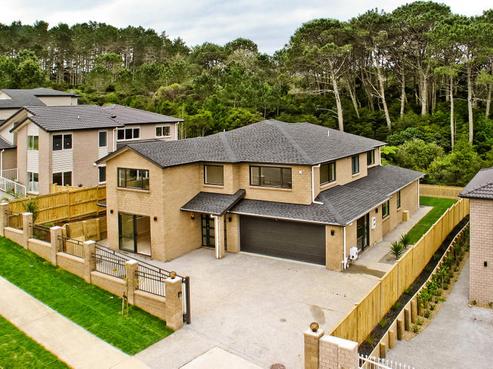 31 Silver Moon Road, Albany Heights