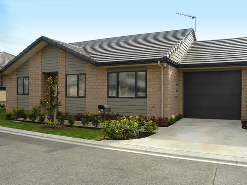 38 Royalle Mews, Botany Downs
