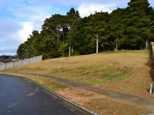 92 Pebble Beach Boulevard, Kamo