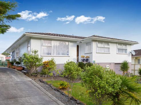 11 Barnfield Place, Glendene