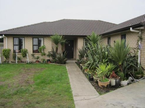 101 Barrington Drive, Huntington