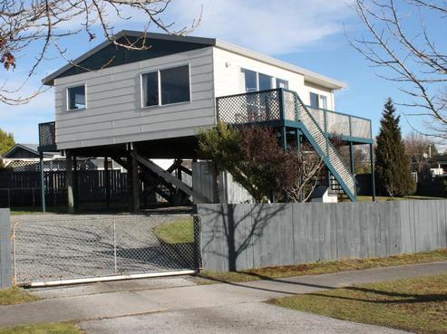 1 Reid Grove, Richmond Heights