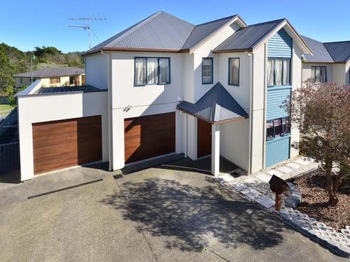 139 Fernhill Way, Oteha