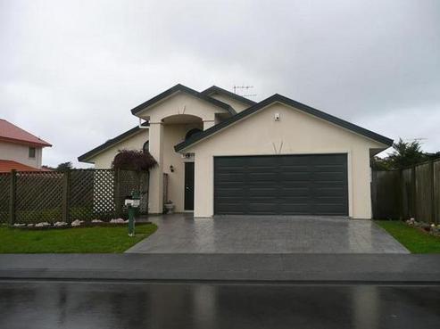 24 Ring Lane, Paparangi