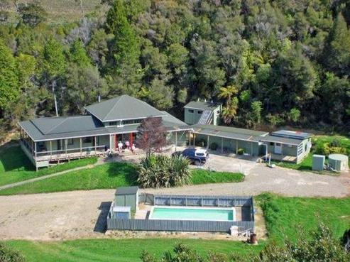 2167 Dry Road, Collingwood