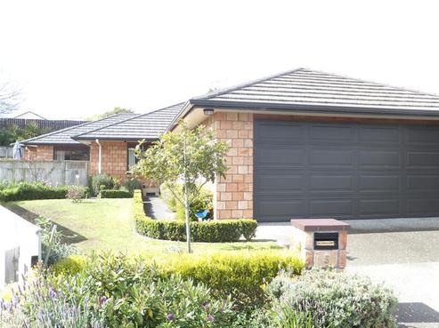 5 Nicholas Place, Waikanae Beach