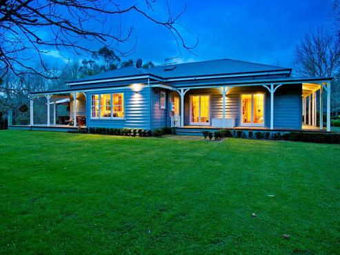 948 Old North Road, Waimauku