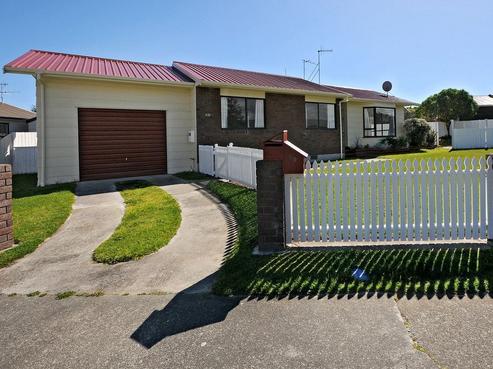 89 Queens Road, Waikanae Beach