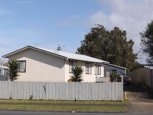 77 Mahunga Drive, Favona
