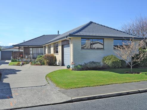 1 Kent Place, Mosgiel
