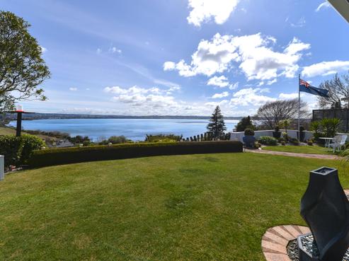 12 Naera Place, Kawaha Point