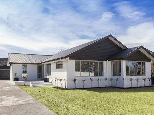 350 Memorial Avenue, Burnside