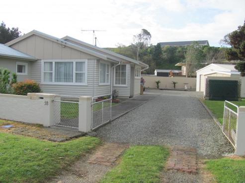 28 Hulke Street, Foxton
