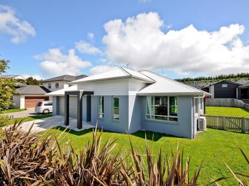 23 Christobel Circle, Huntington