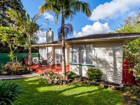 68 Atkinson Road, Titirangi