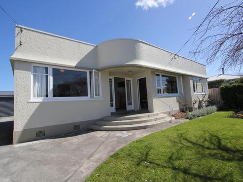 36 Avenue Road, Greenmeadows