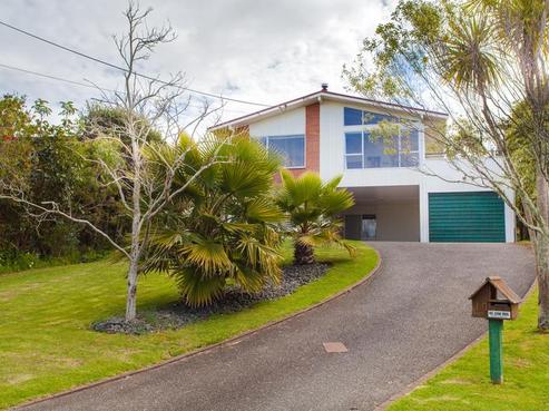 10 Beacon Avenue, Campbells Bay