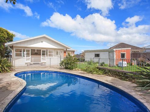 24 Tauhara Street, Green Bay