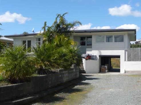8 Tainui Street, Onerahi