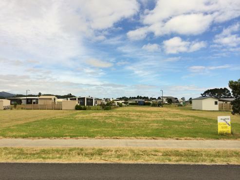 307 Harbour Drive, Matarangi