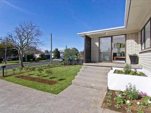 8 Blair Avenue, Pukekohe