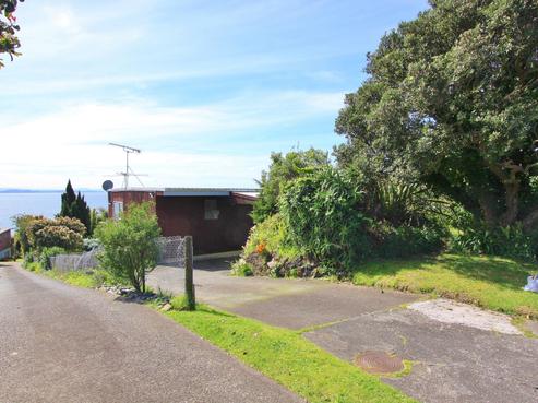 68 Pacific Parade, Army Bay