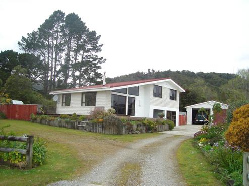 12 Hawes Street, Waimangaroa