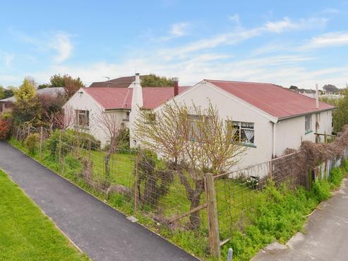 389 Linwood Avenue, Bromley