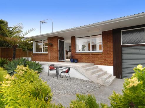 1/694 Pakuranga Road, Howick