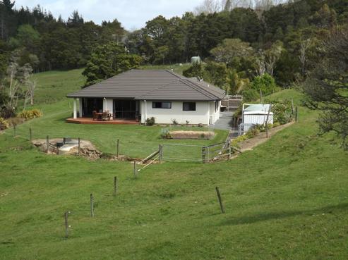 241C Pukeatua Road, Maungatapere