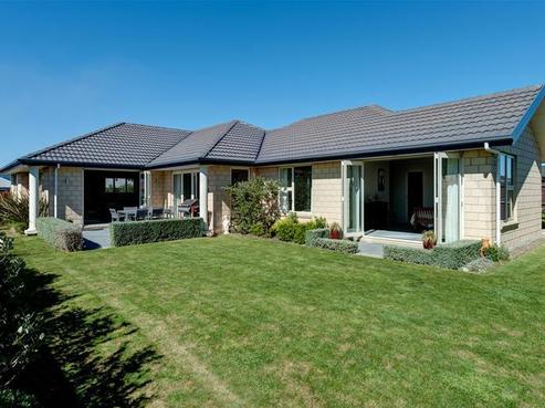 4 Marguerite Place, Aidanfield