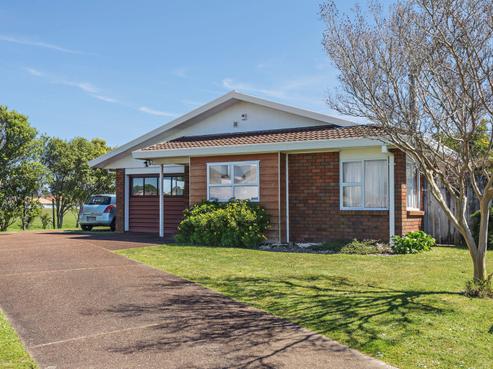 1/21 Kookaburra Place, Botany Downs