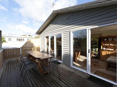 35 Wairau Road, Oakura