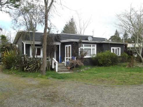 1285 River Road, Broadlands Forest