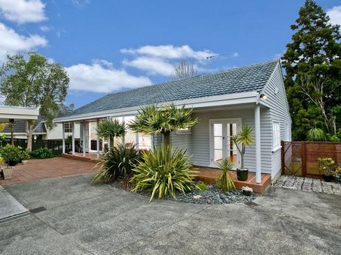 1/188 Onewa Road, Birkenhead