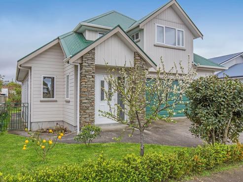 53 Bristol Square, Central Hutt
