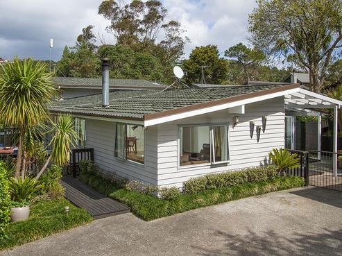 1/204 Beach Road, Campbells Bay