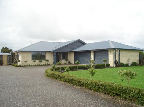 15 Kew Road, Westport