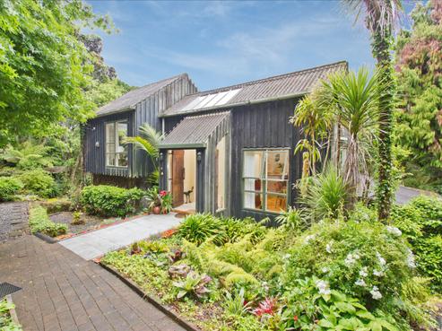 306 Titirangi Road, Titirangi