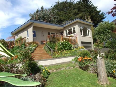20 Castlewood Road, Company Bay