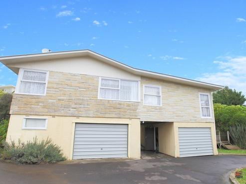 13 Whitford Road, Howick